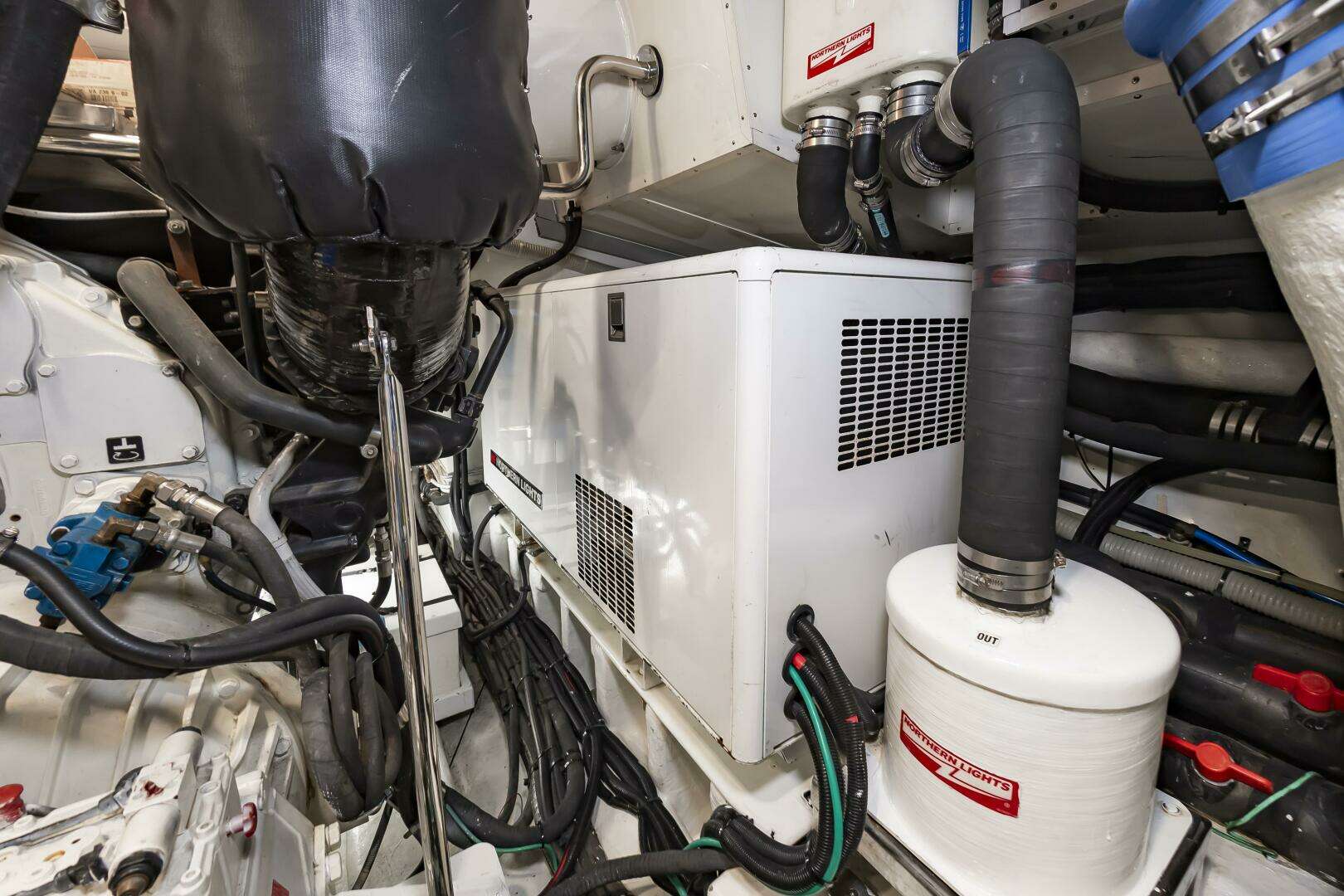 2017 Johnson 93 Flybridge - Image 115