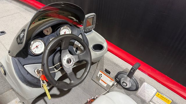 2012 Tracker Pro Team 175 W/ Mercury 60 - 10