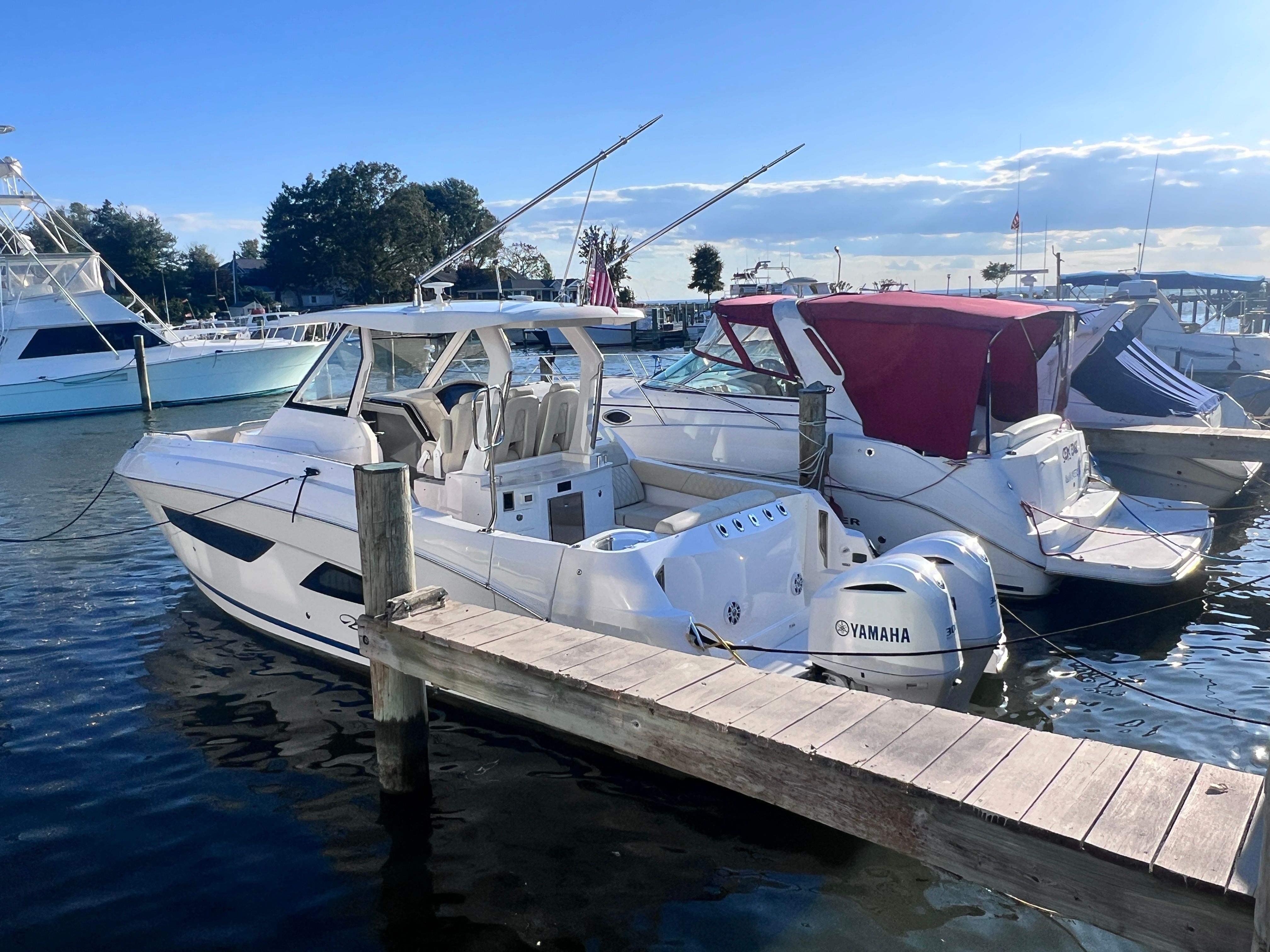 2019 Regal 33 SAV - 3