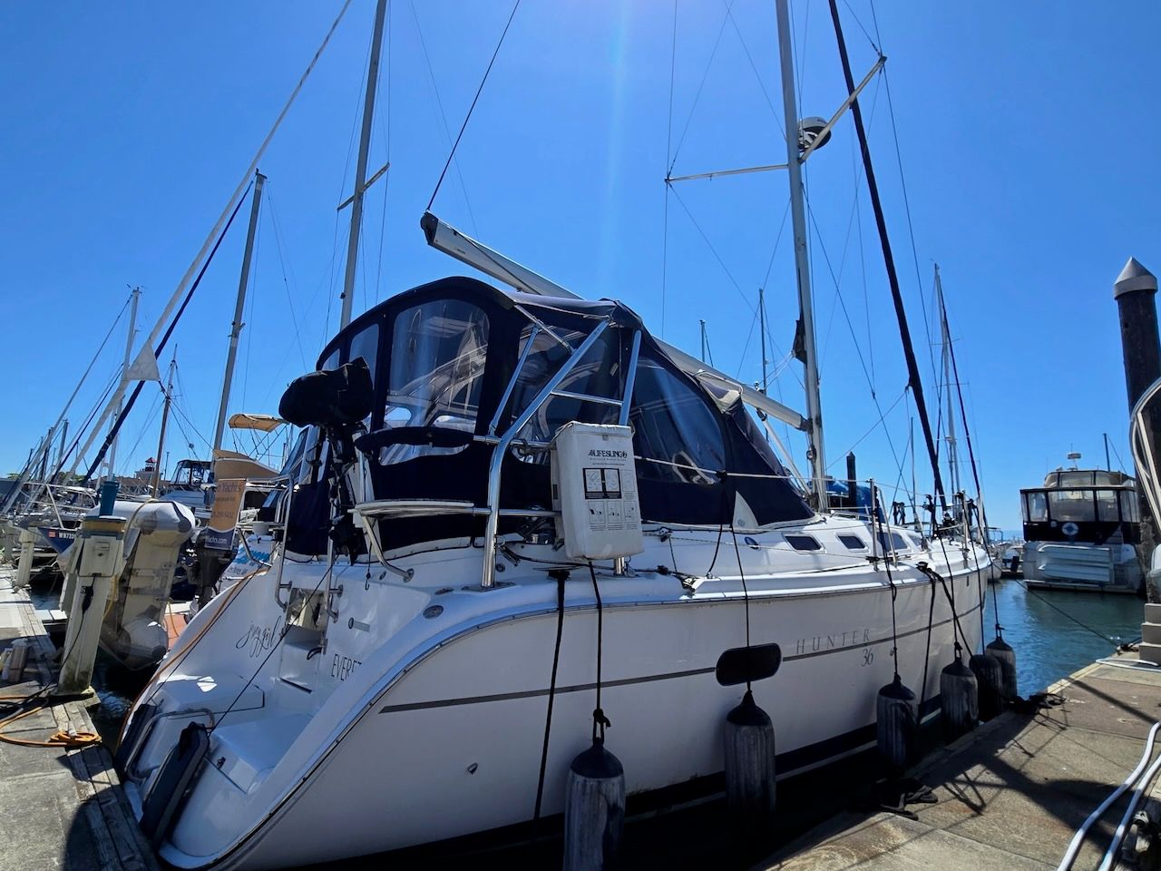 2005 Hunter 36 Cruiser - Diesel Heat - Autopilot - 26
