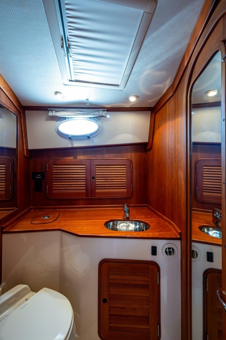 2006 Hinckley — - Image 26