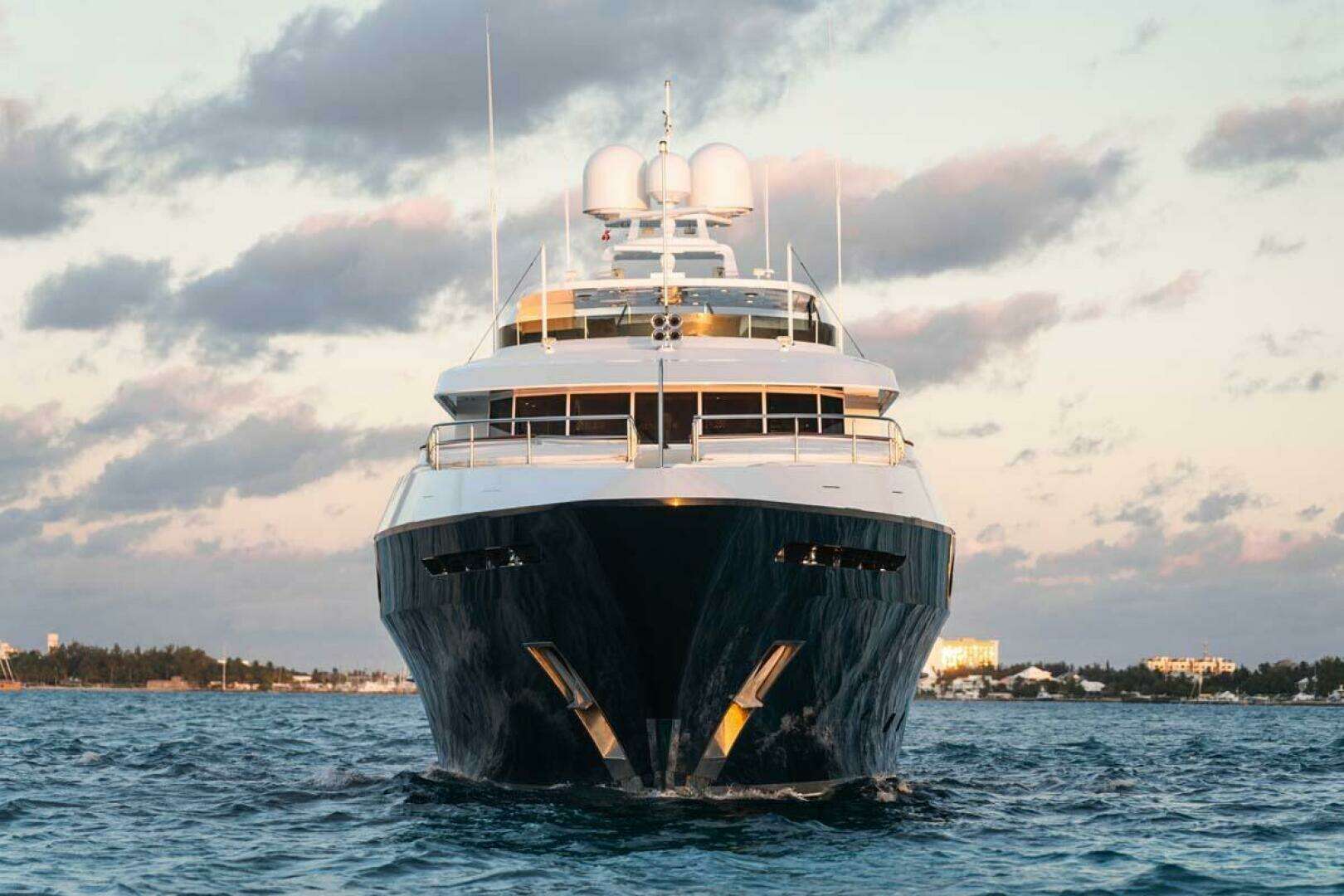 2005 Trinity Yachts Tri-Deck - Image 72