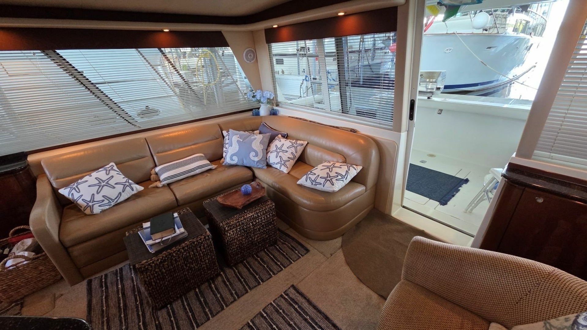 2008 Meridian 490 Pilothouse - Image 12
