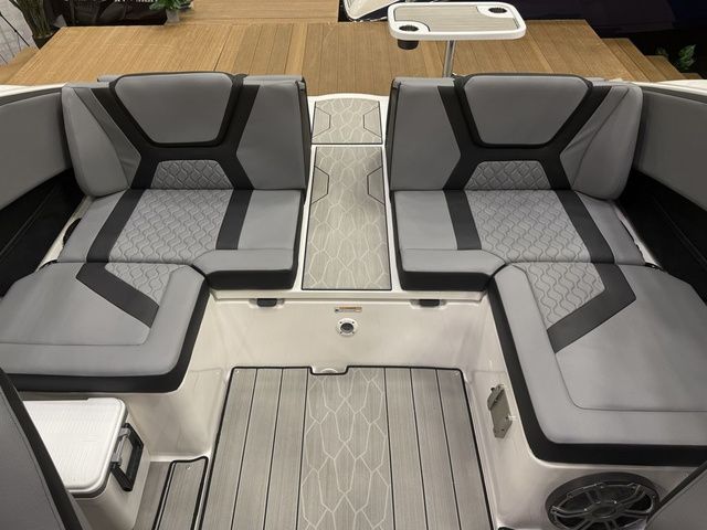2026 Yamaha Boats 222XE - 6
