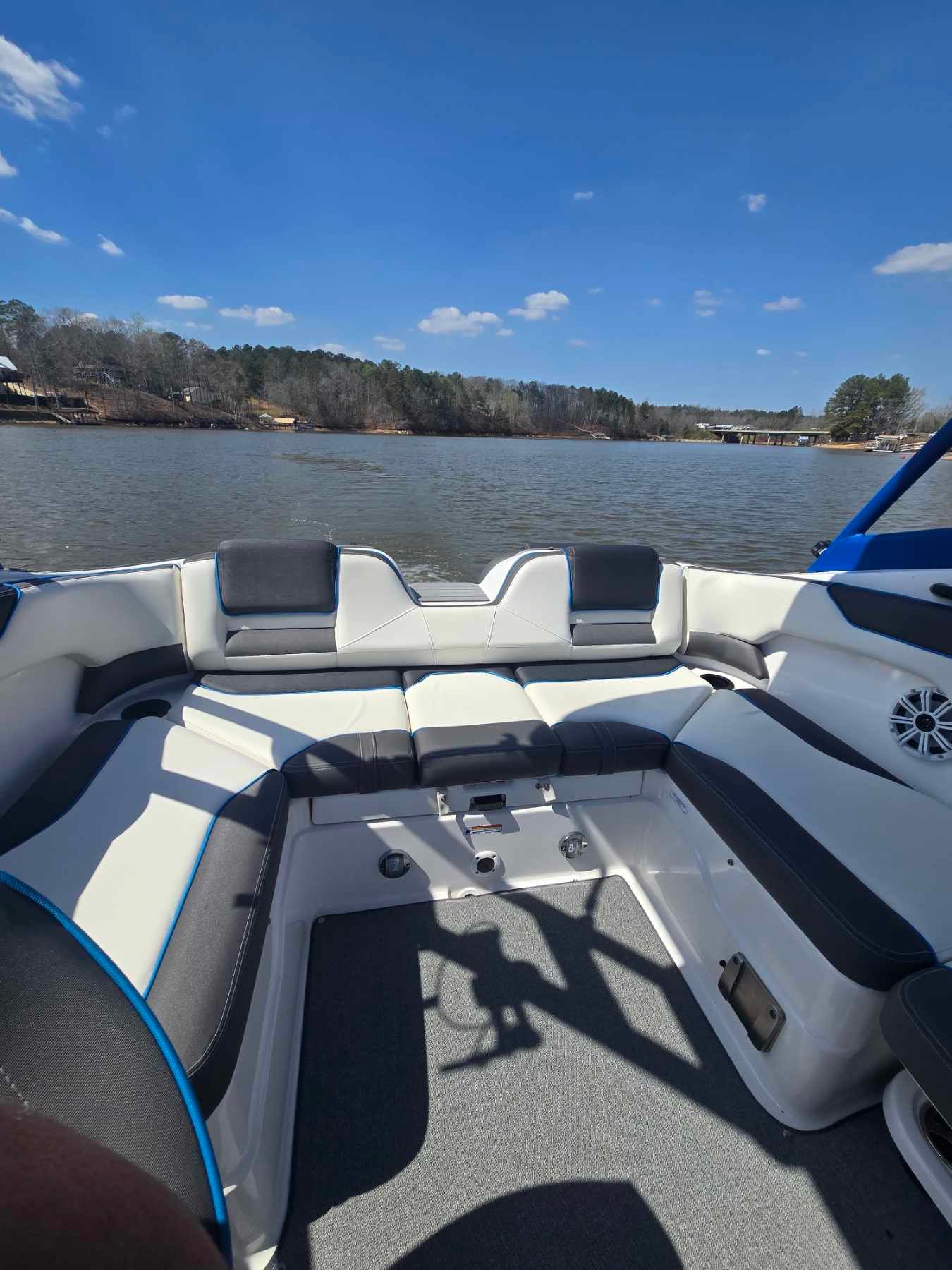 2020 Yamaha Boats AR210 - 10