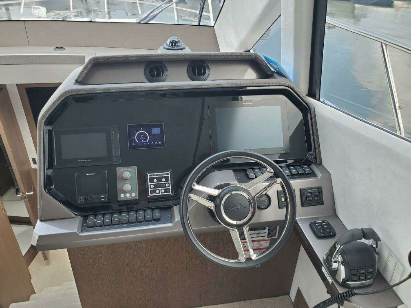 2020 Galeon 500 Fly - Image 10