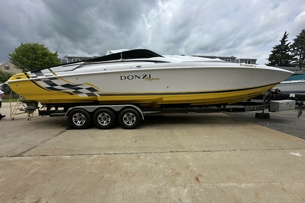 2001 Donzi Daytona 38 ZF