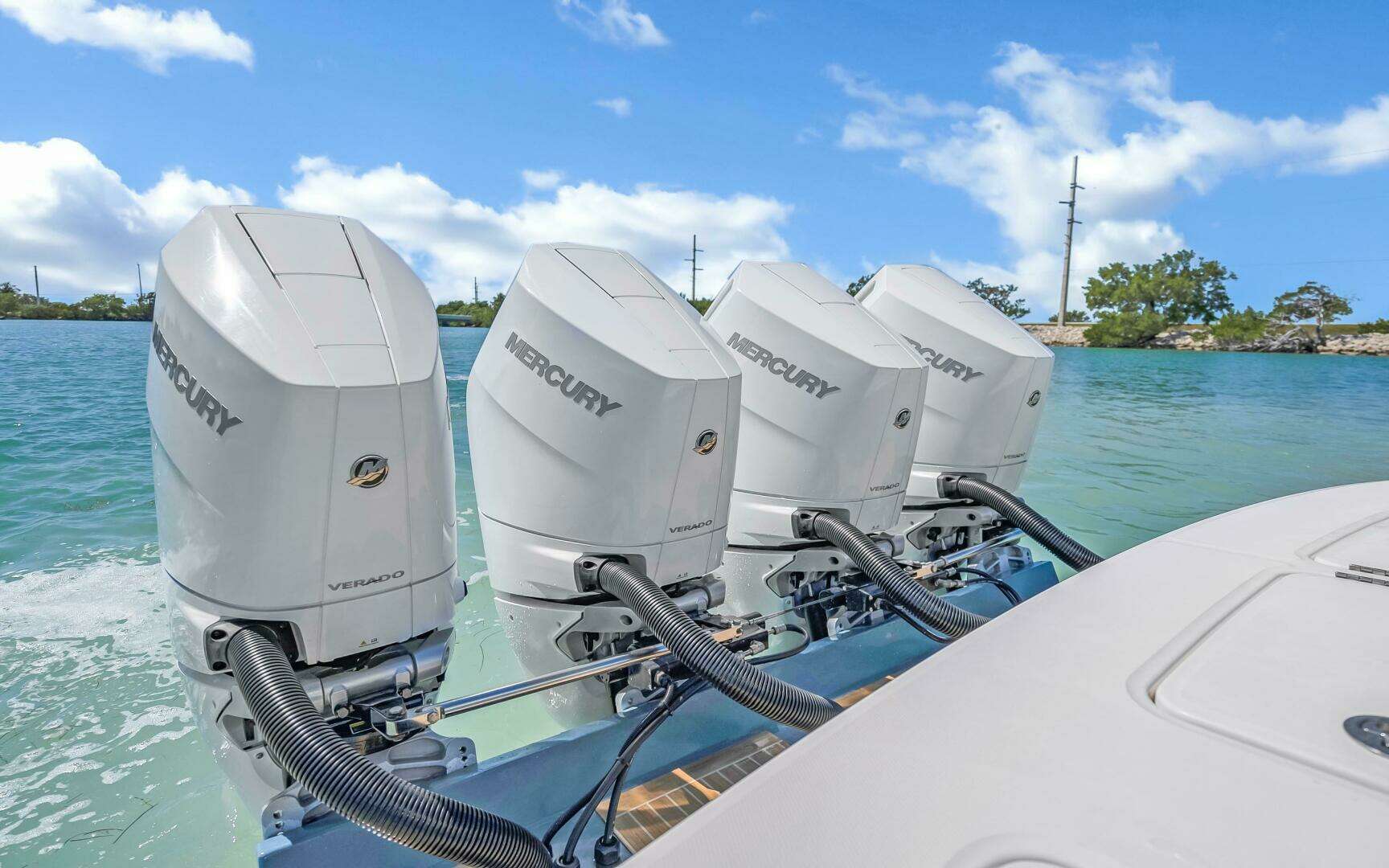 2018 Regulator 41 Center Console - Image 70