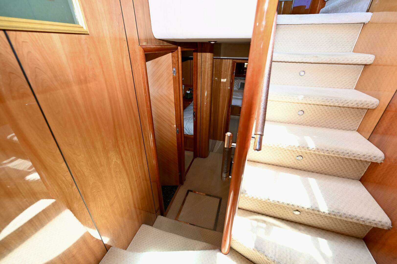 2005 Sunseeker Yacht - Image 31
