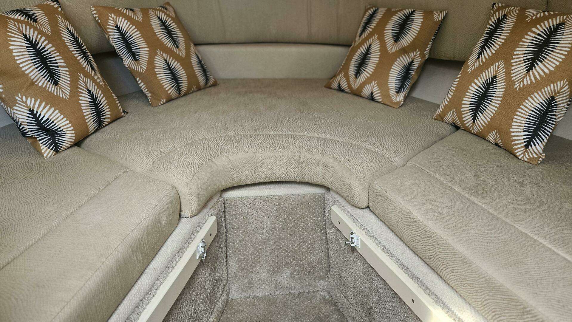 2008 Sea Ray 240 Sundancer - Image 19