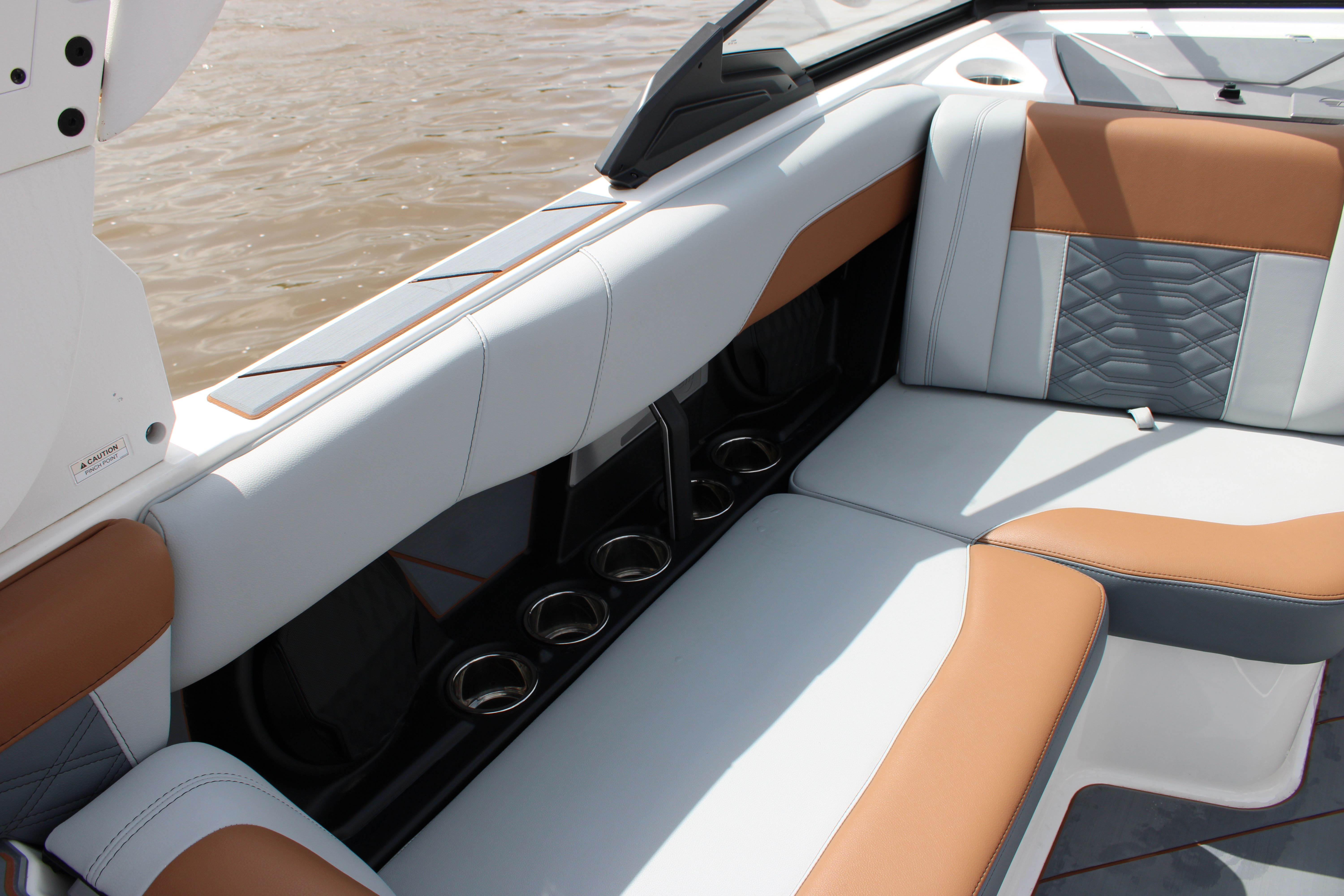 2024 Malibu 26LSV - 23