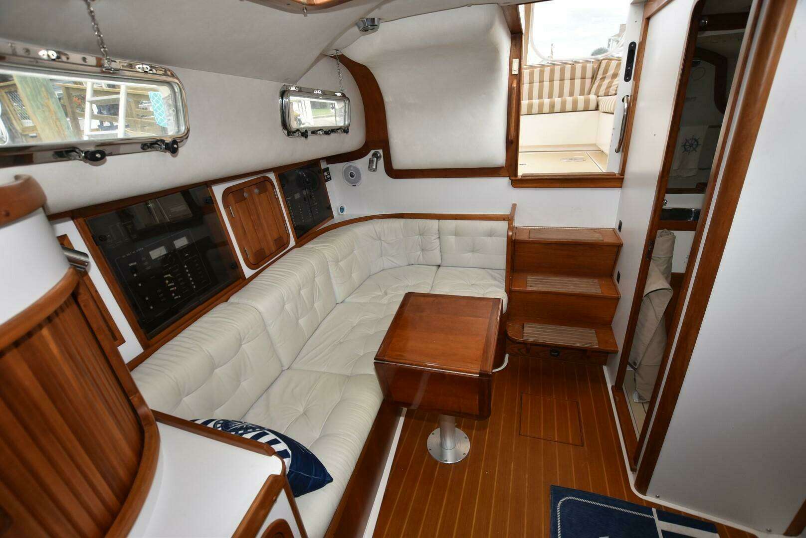 1999 Legacy 34 Express - Image 19