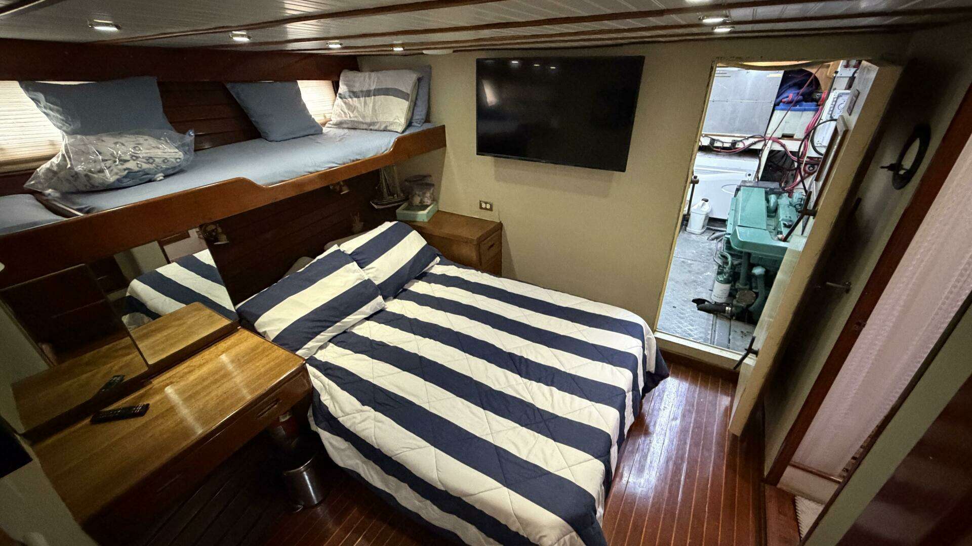 1982 Island Gypsy — - Image 68