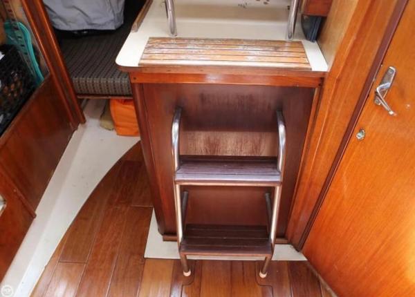 1990 Hunter 30 - 5