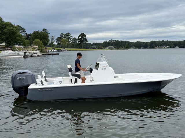 2026 Tidewater Bay Max 2110