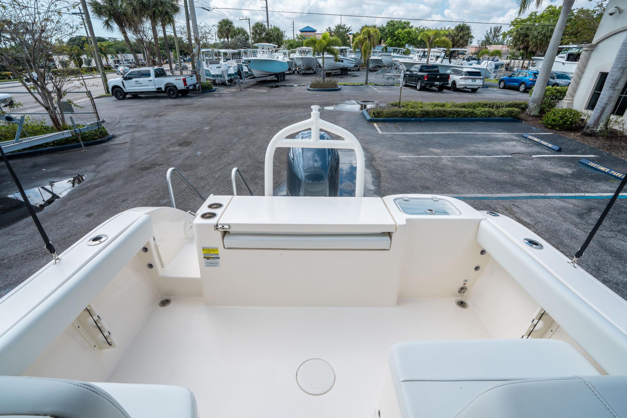 2024 Cobia 220 Dual Console - 11