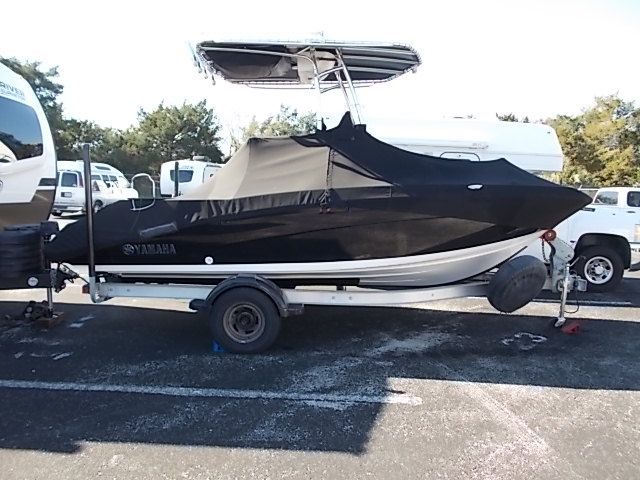 2018 Yamaha Boats 190 FSH Deluxe - 16