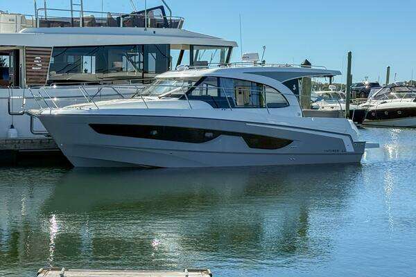 2026 Beneteau Antares 11