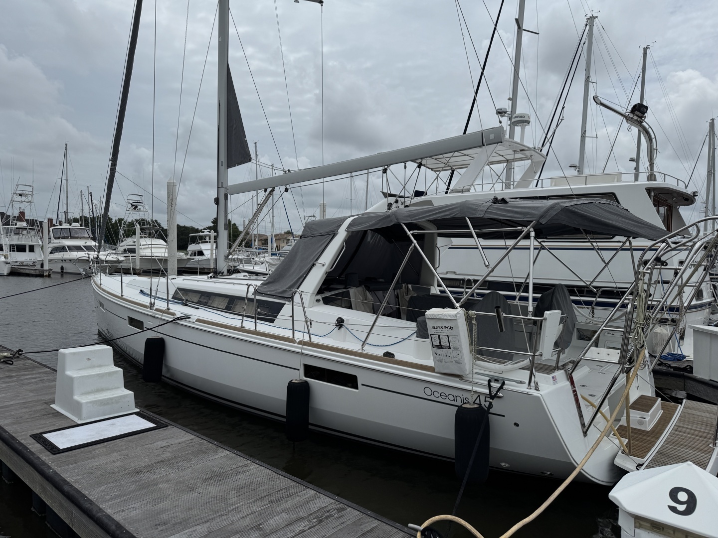 2017 Beneteau Oceanis 45 - Image 30