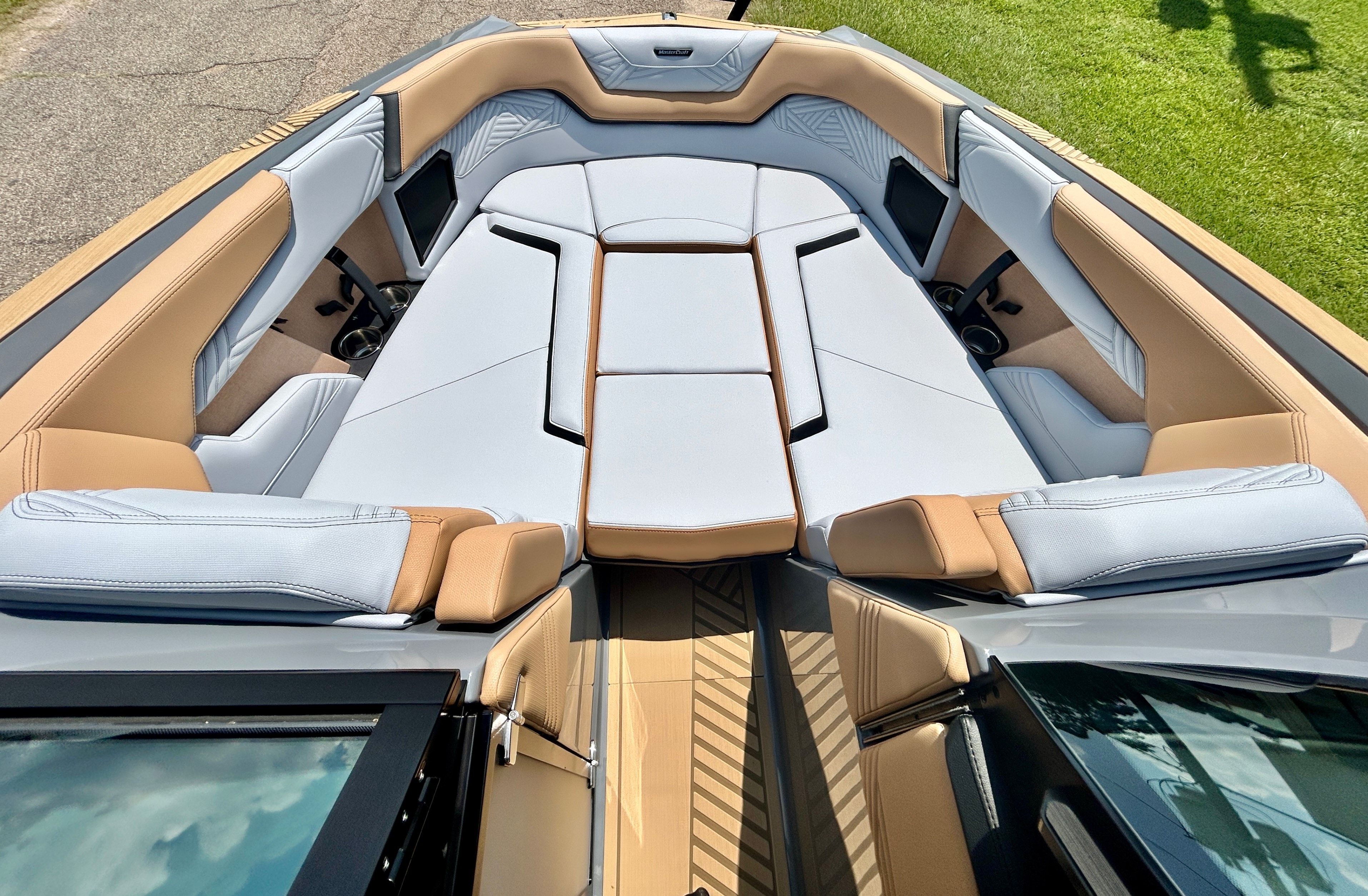 2026 MasterCraft XStar 25 - 26
