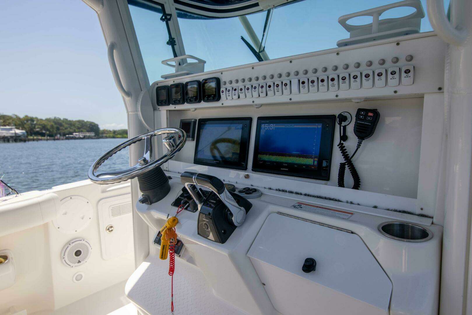 2009 Everglades 350CC - Image 11