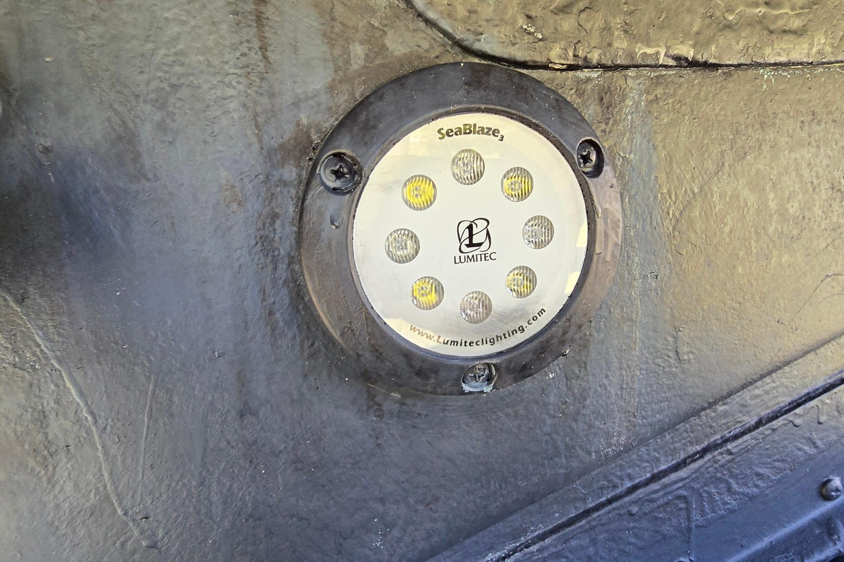 Underwater LED light on 2001 Sea Ray 400 Sedan Bridge boat.