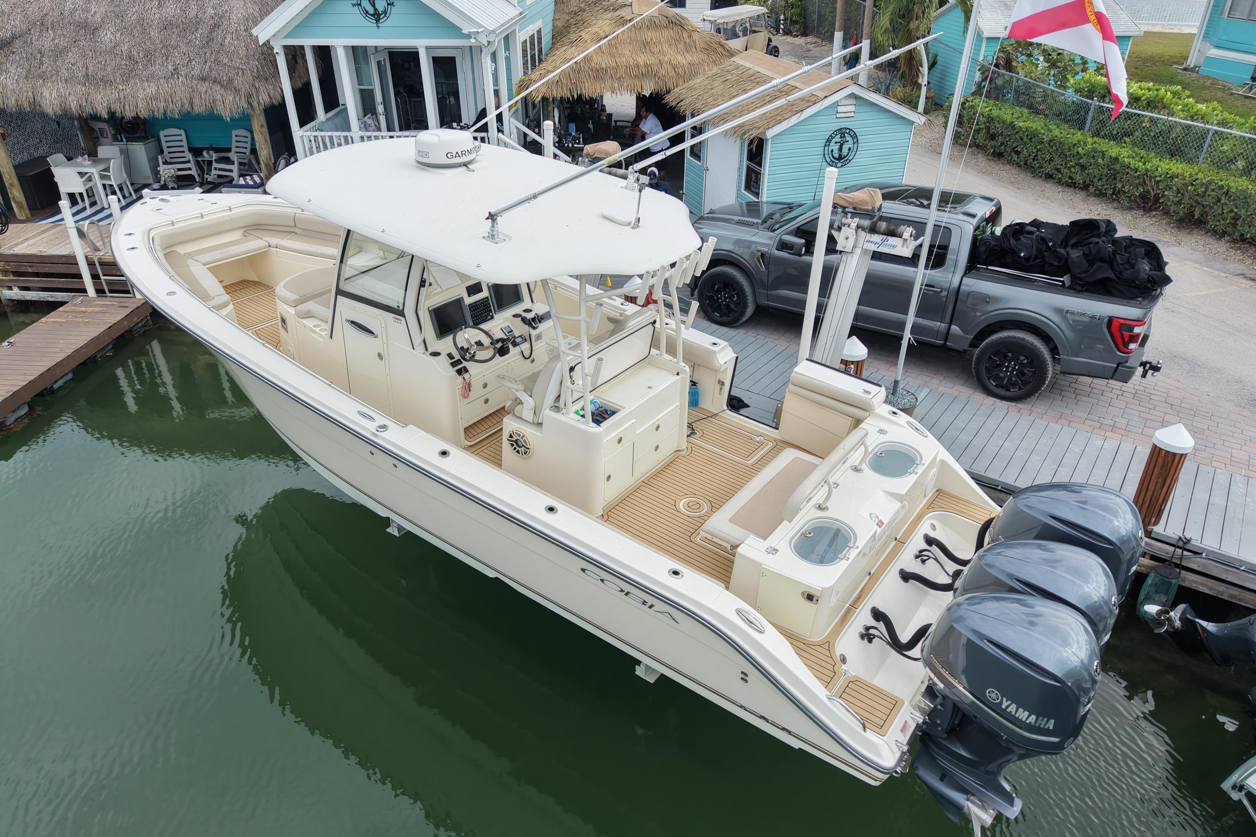 2015 Cobia 344 Center Console