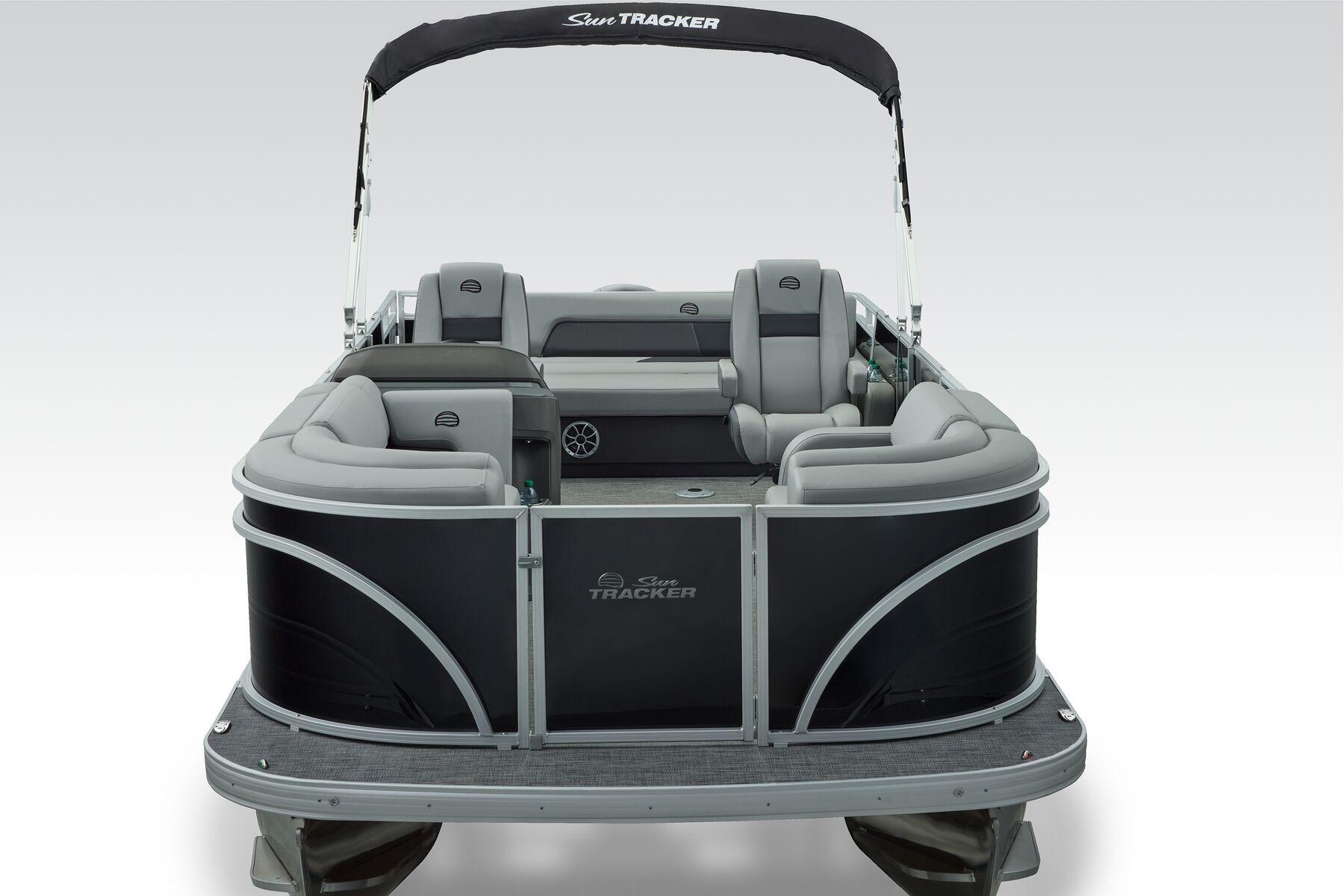 2026 Sun Tracker Party Barge 22 RF DLX - 20