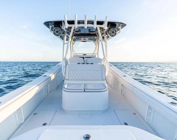 2023 Yellowfin 34 Offshore - 28