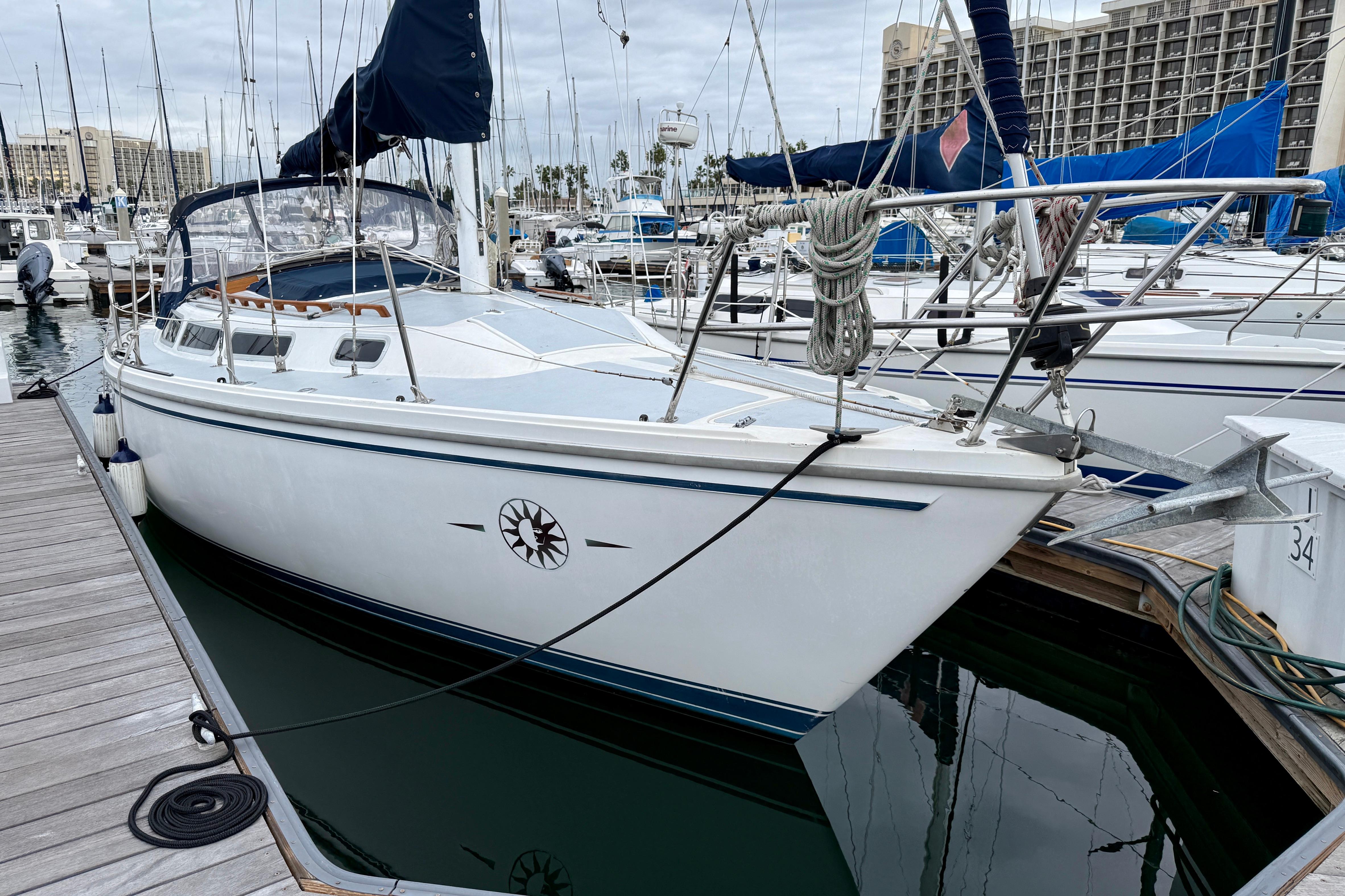 1982 Catalina 30