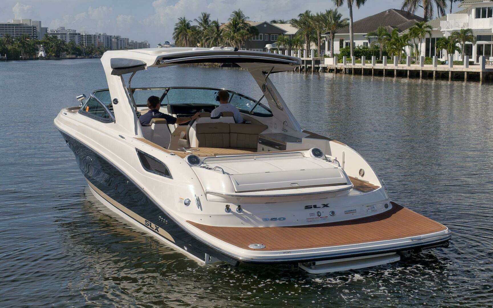 2016 Sea Ray 350 SLX - Image 41