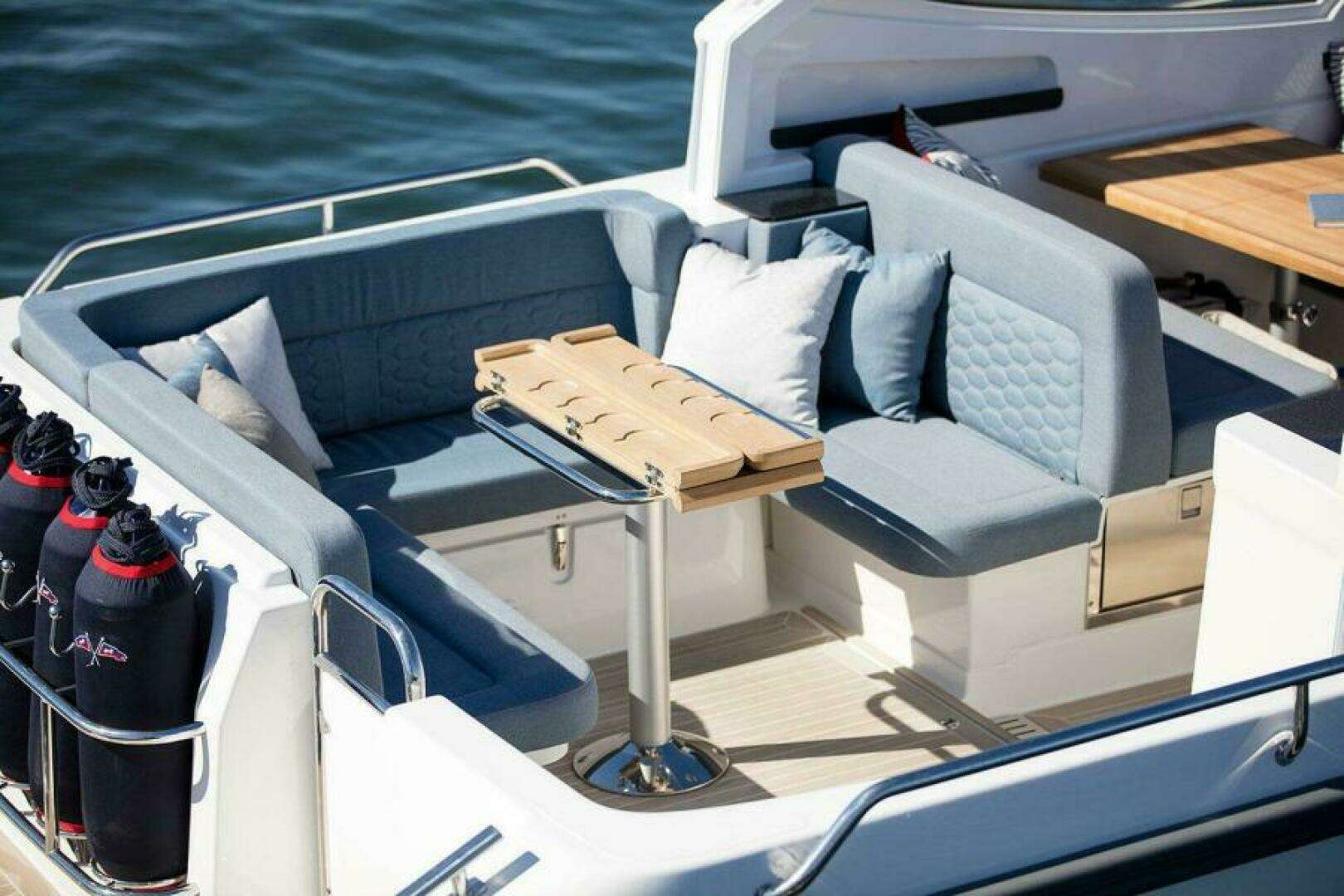 2025 Nimbus 305 Drophead - Image 7