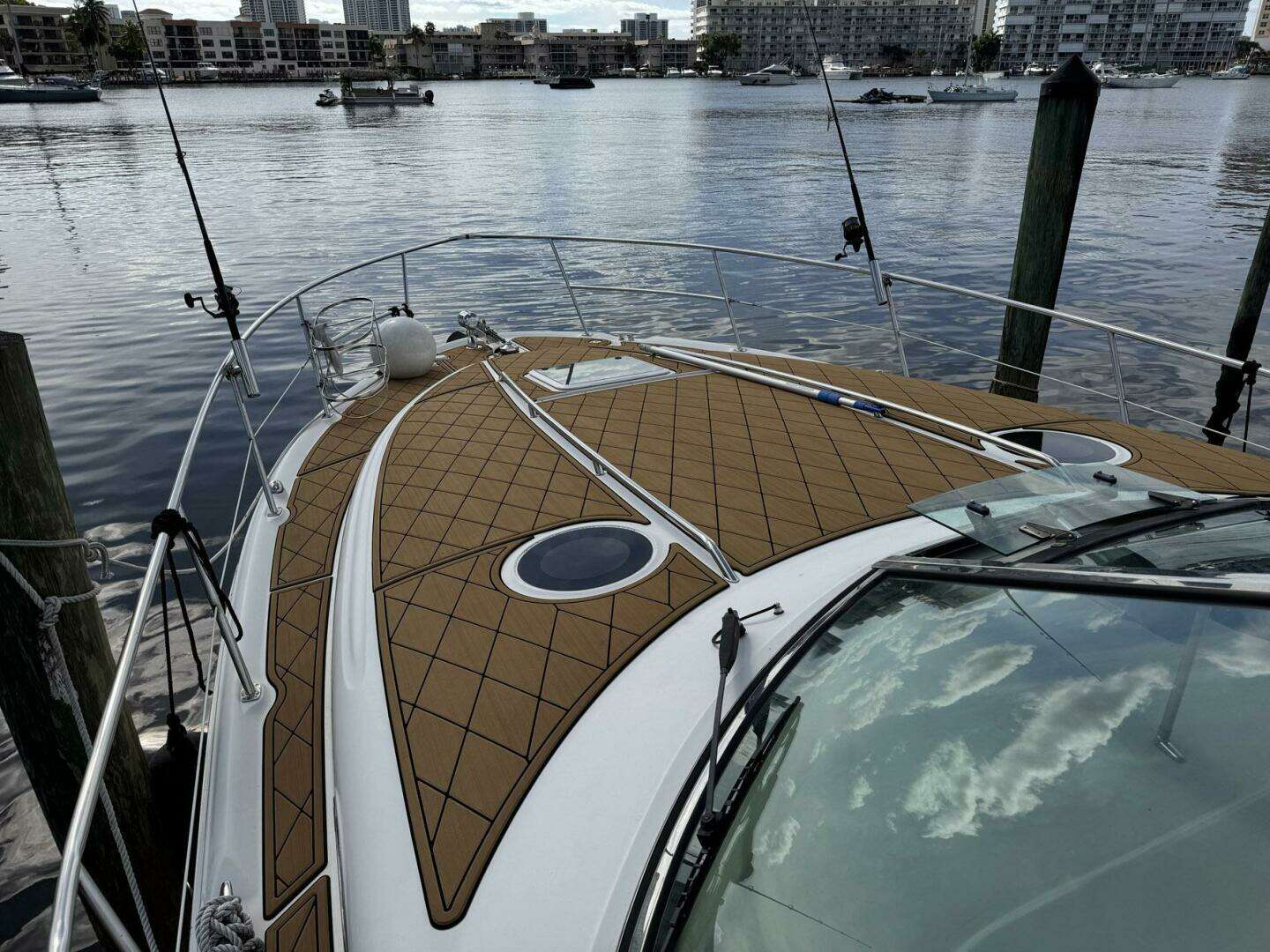 2002 Sea Ray 360 Sundancer - Image 6