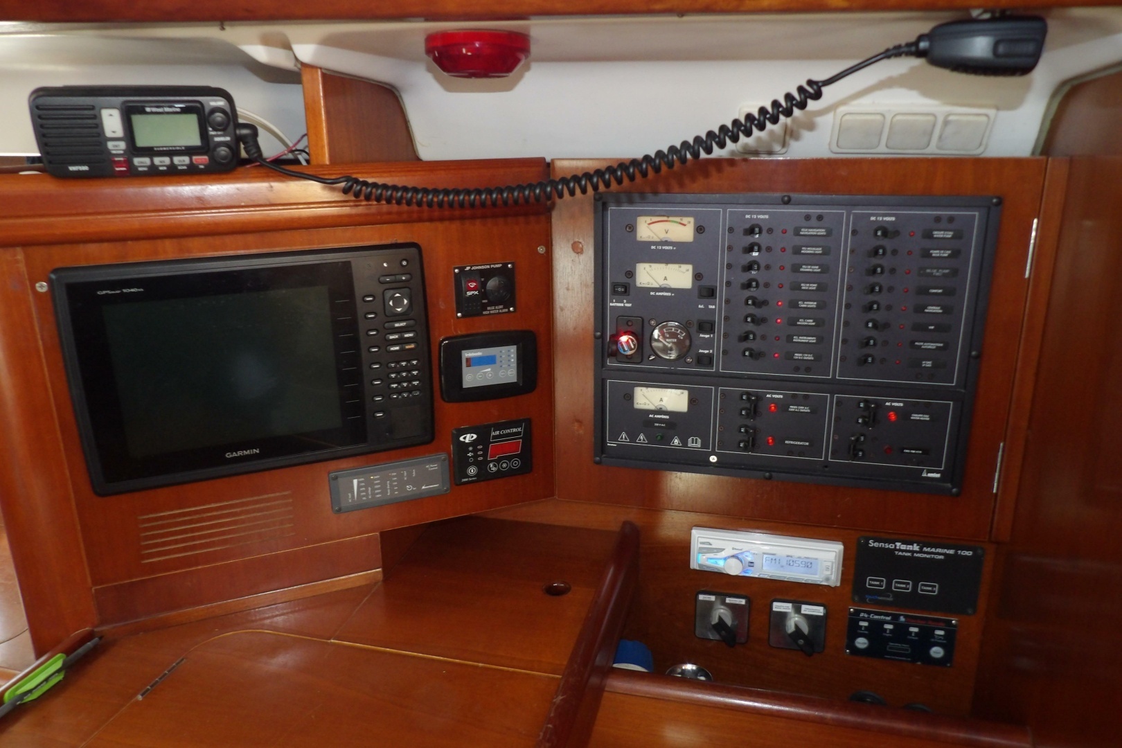 2002 Beneteau 473 - Image 38