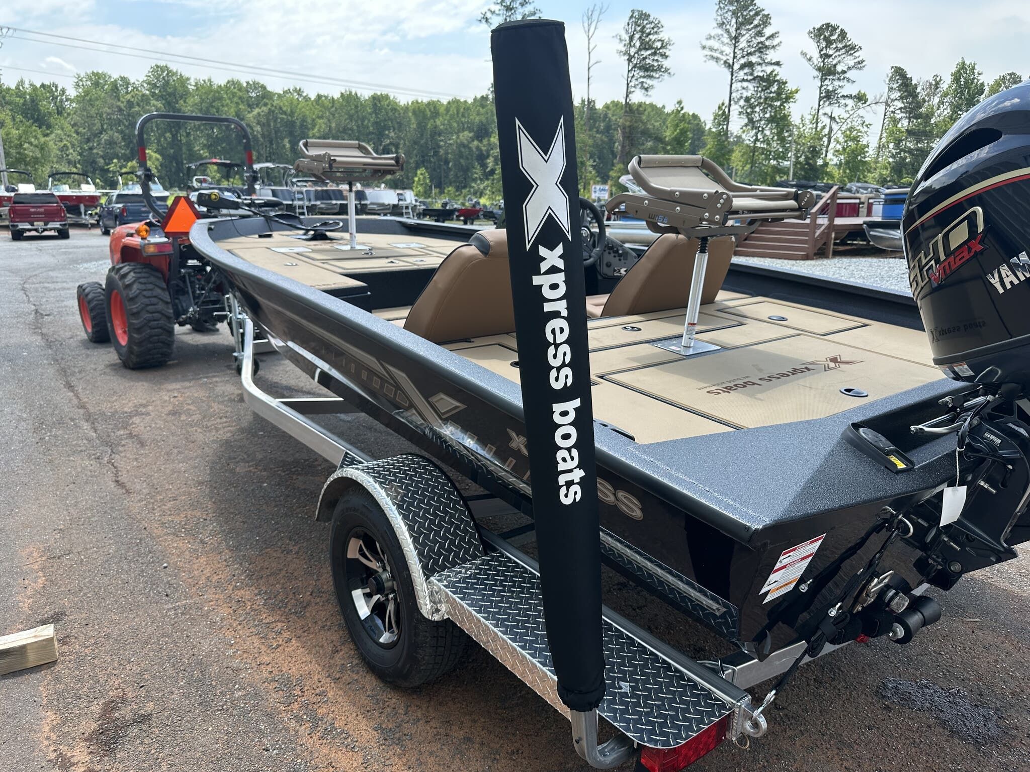 2027 Xpress H18 Bass - 5