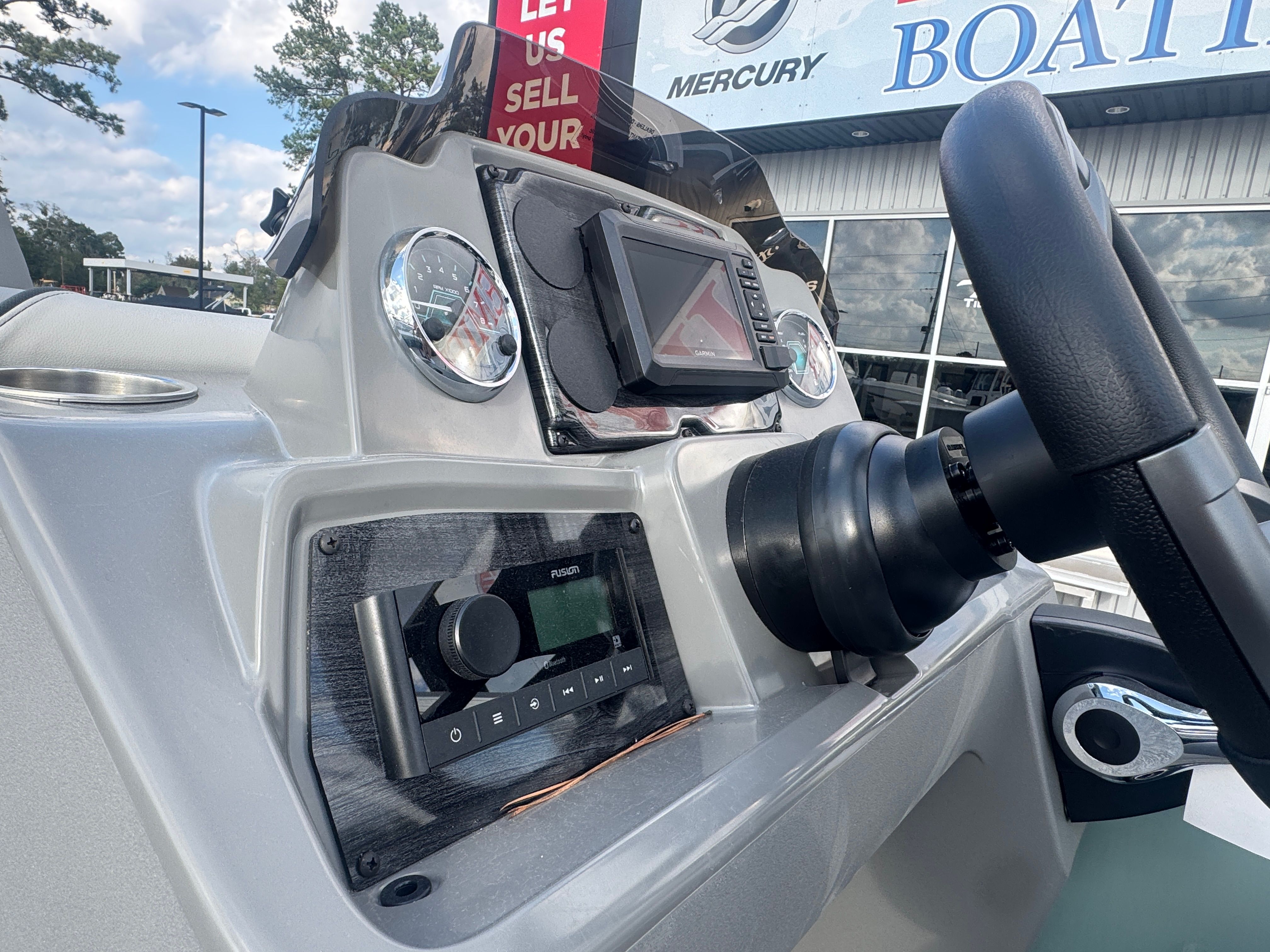 2026 Avalon Venture 85 Quad Fish - 21' - 16