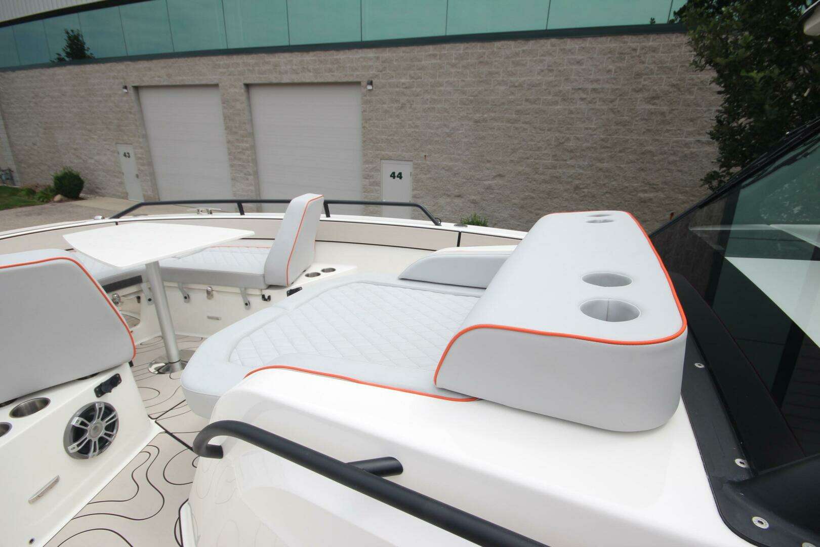 2025 Zodiac X10CC Twin Mercury 400's w/ Joystick - Image 32