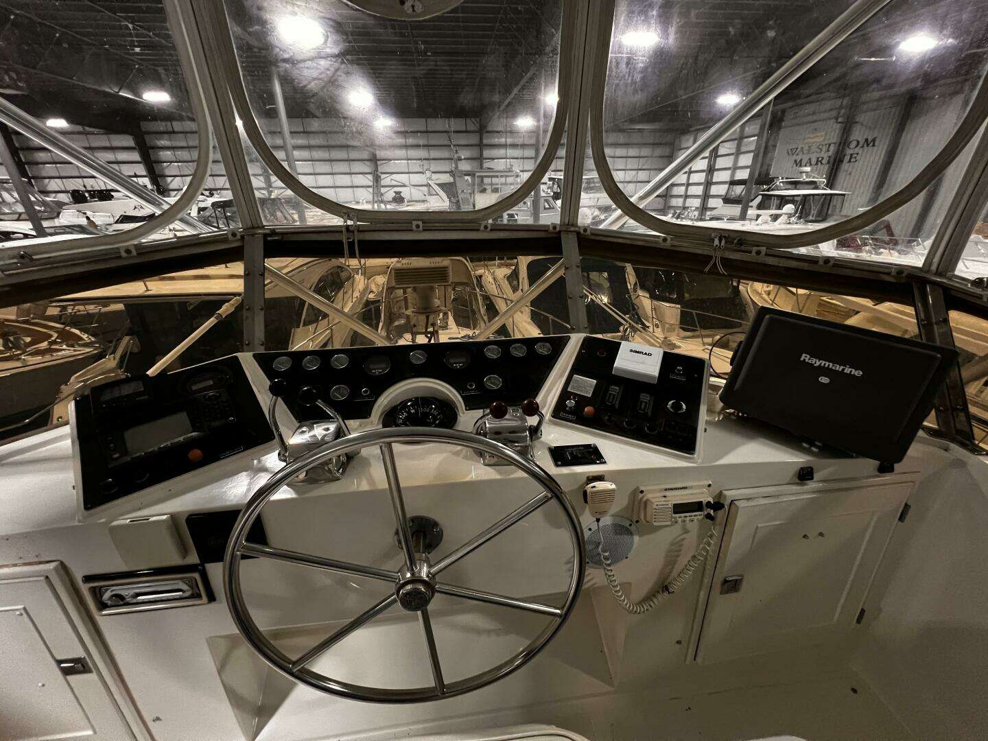 1989 Hi-Star 48 Sundeck - Image 14