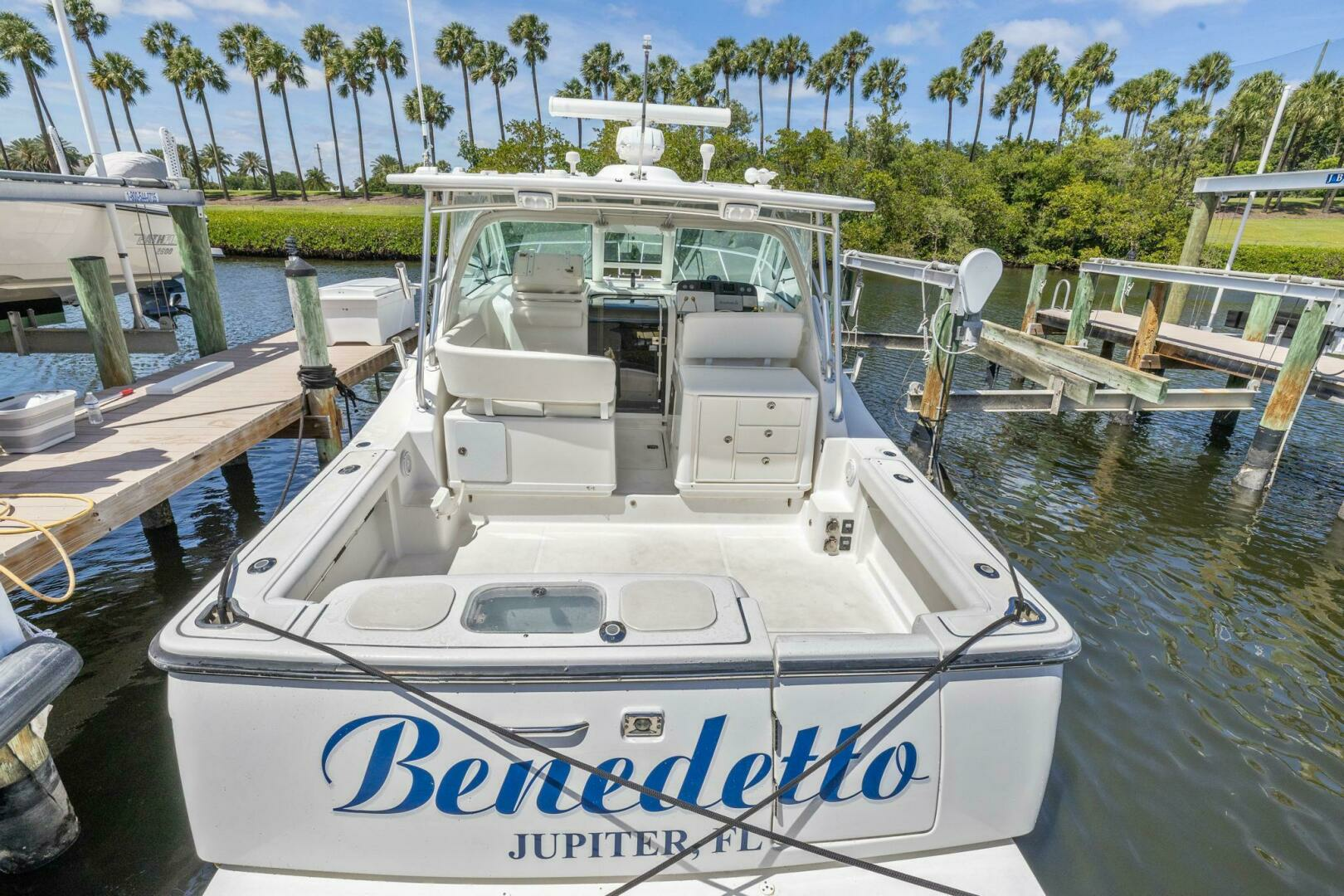 2006 Tiara Yachts 3200 Open - Image 8