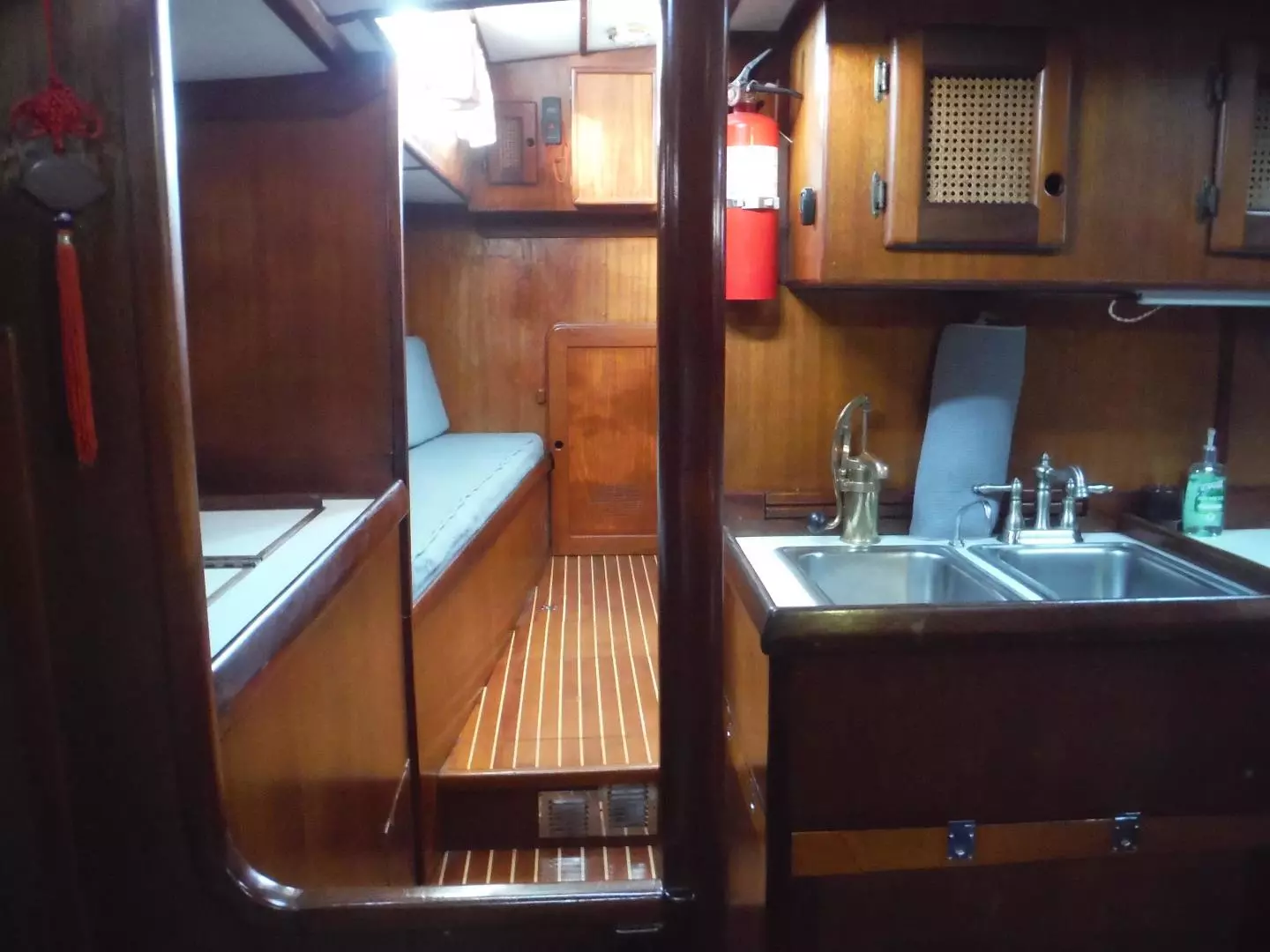 1980 Corbin 39 Aft Cockpit Cutter - Image 19