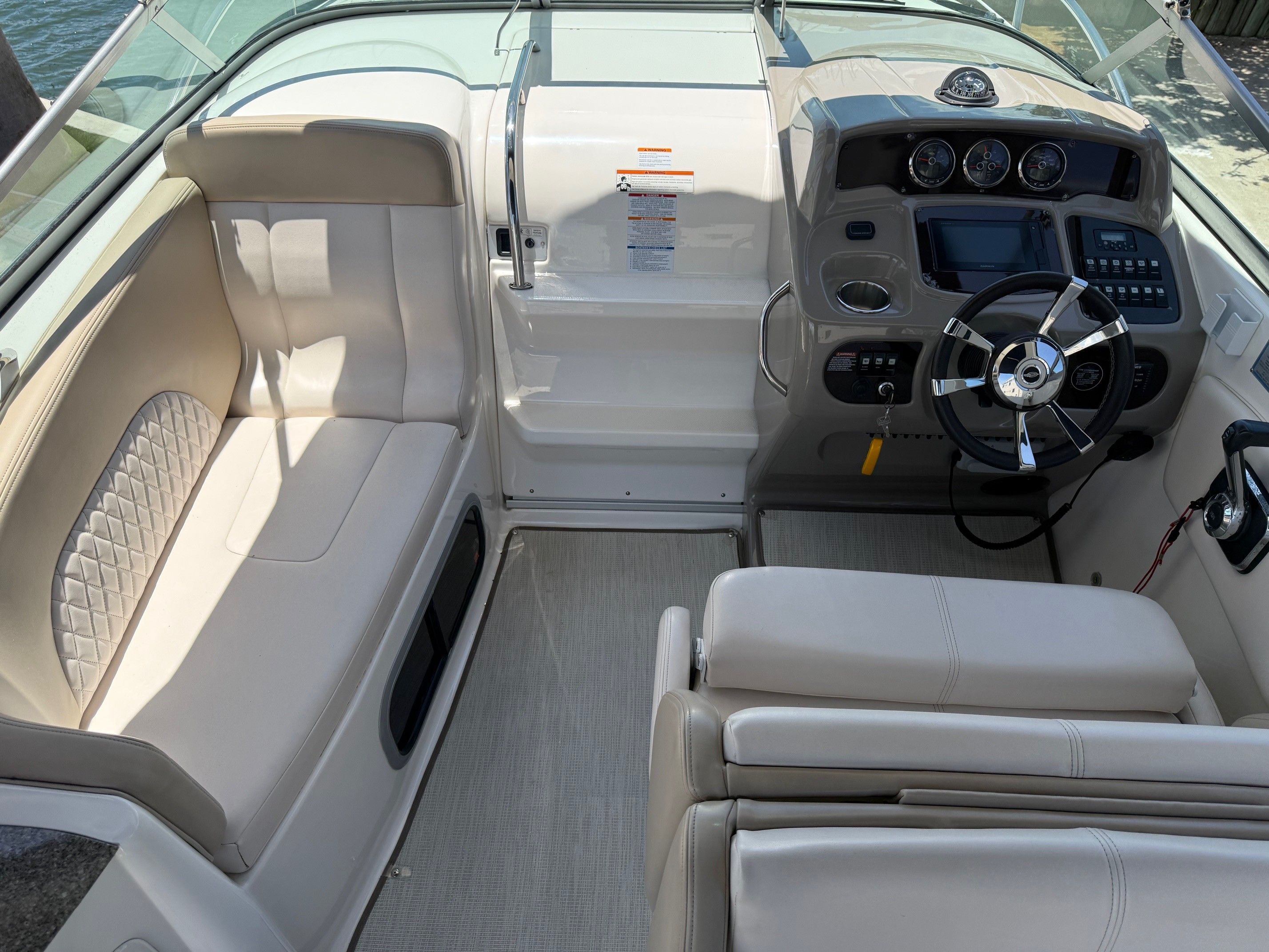 Interior of a 2018 Chaparral 270 Signature boat.