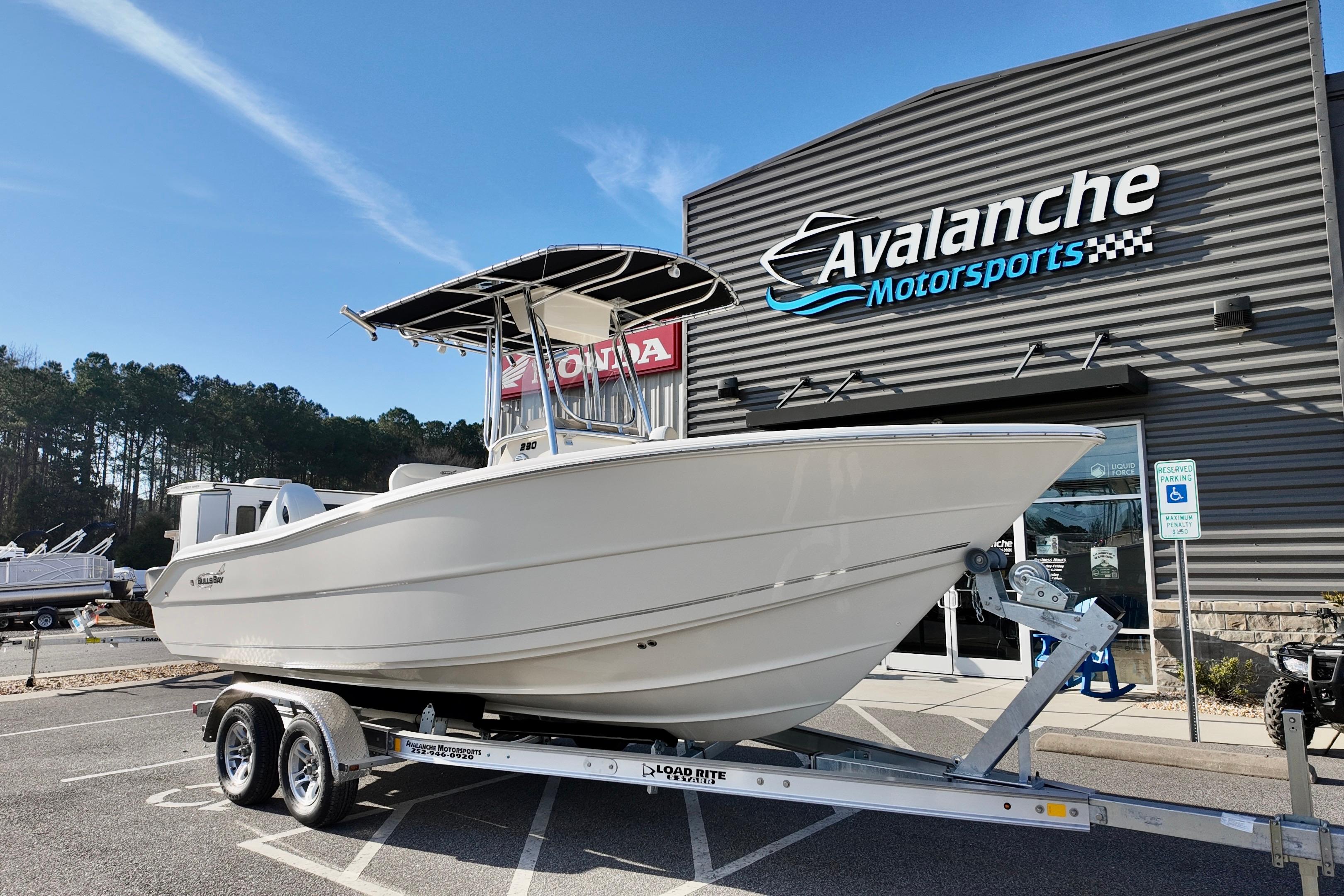 2026 Bulls Bay 230 Center Console