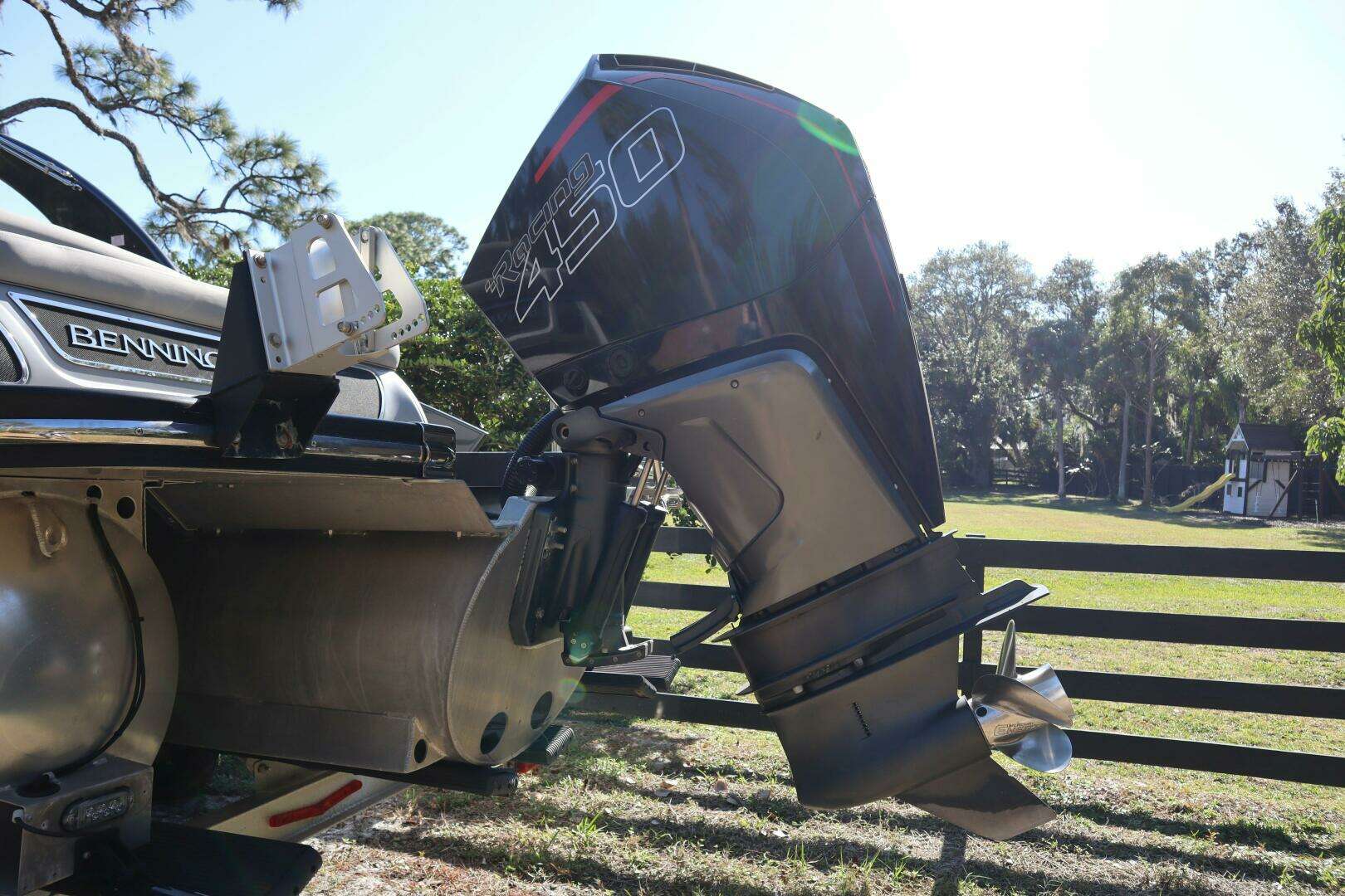 2021 Bennington RX25 Sport - Image 16