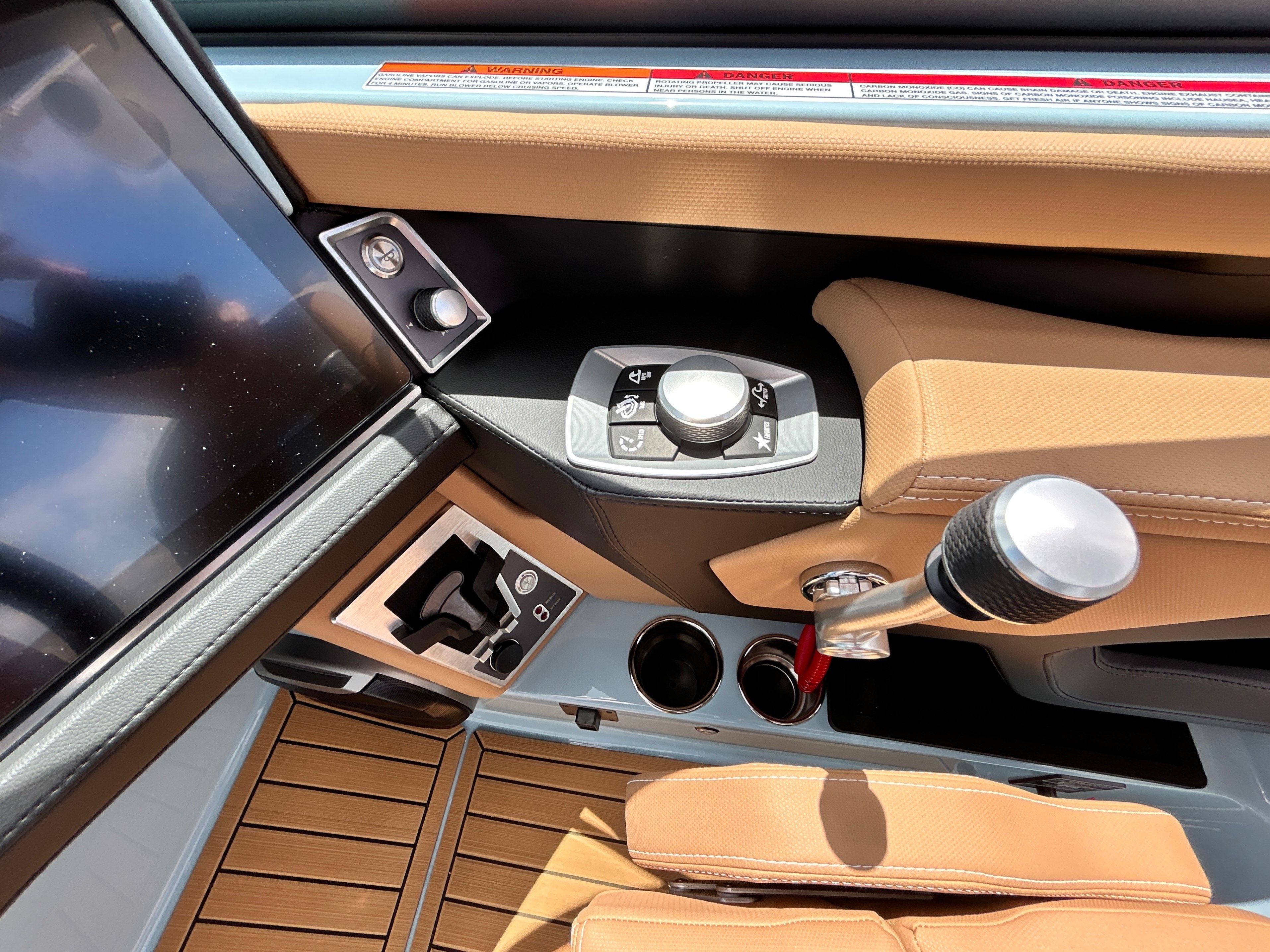 2026 MasterCraft XT23 - 30