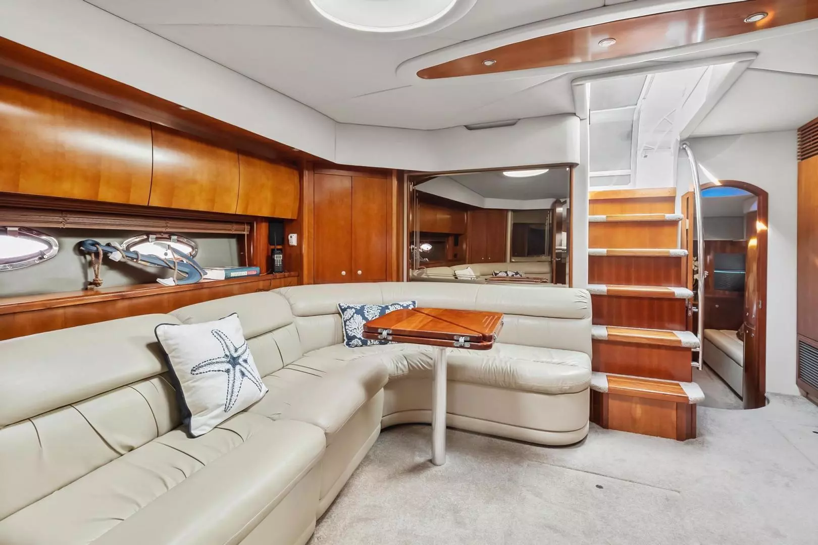 2007 Cruisers 520 Express - Image 15