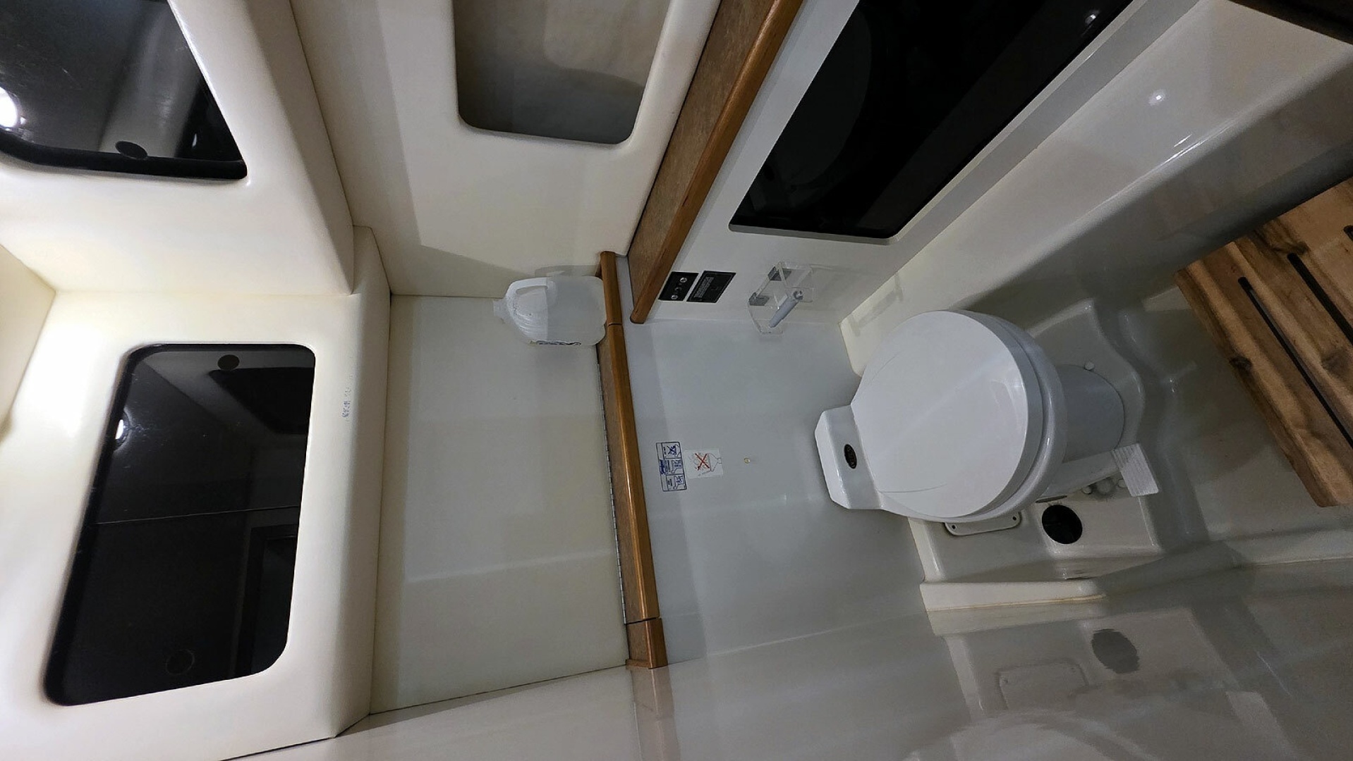 1999 Bayliner 4087 CPMY - Image 33