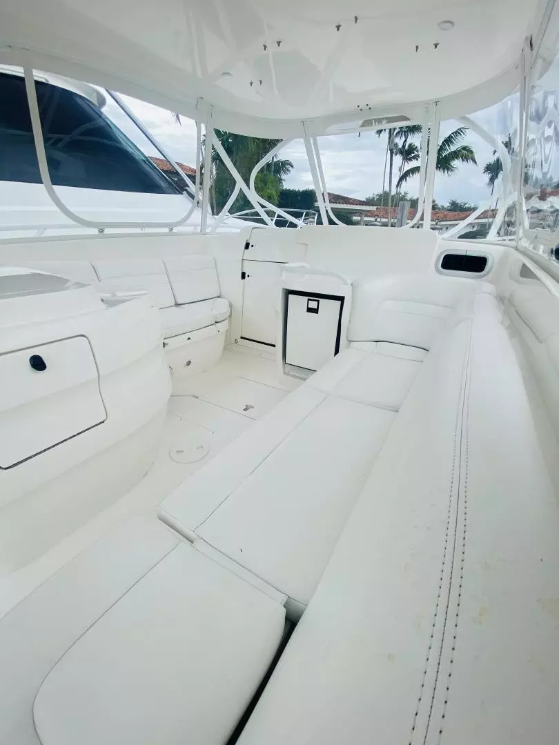 2008 Intrepid 390 Sport Yacht - Image 27