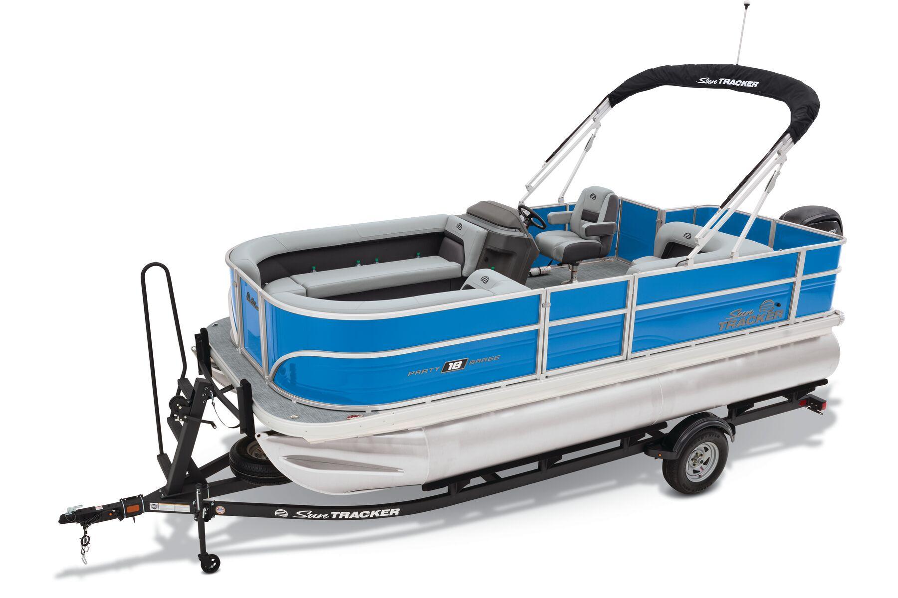 2026 Sun Tracker Party Barge 18 DLX - 17