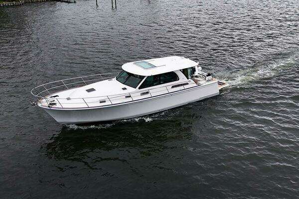 2027 Sabre 45 Salon Express
