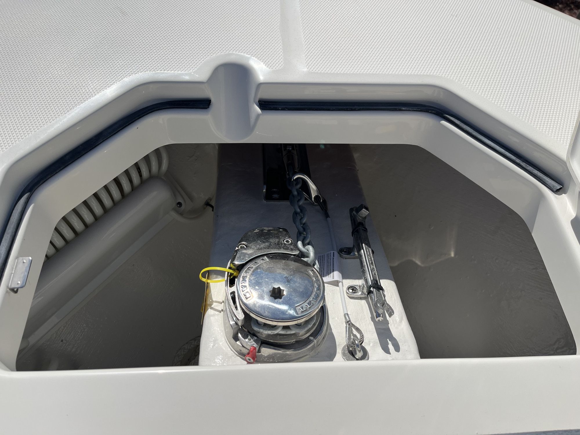 2026 Cobia 285 Open Center Console - 17